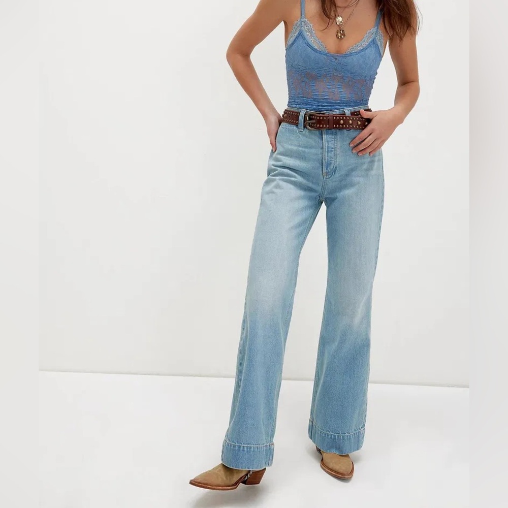 NWOT We The Free Cerine Relaxed Bootcut Jeans